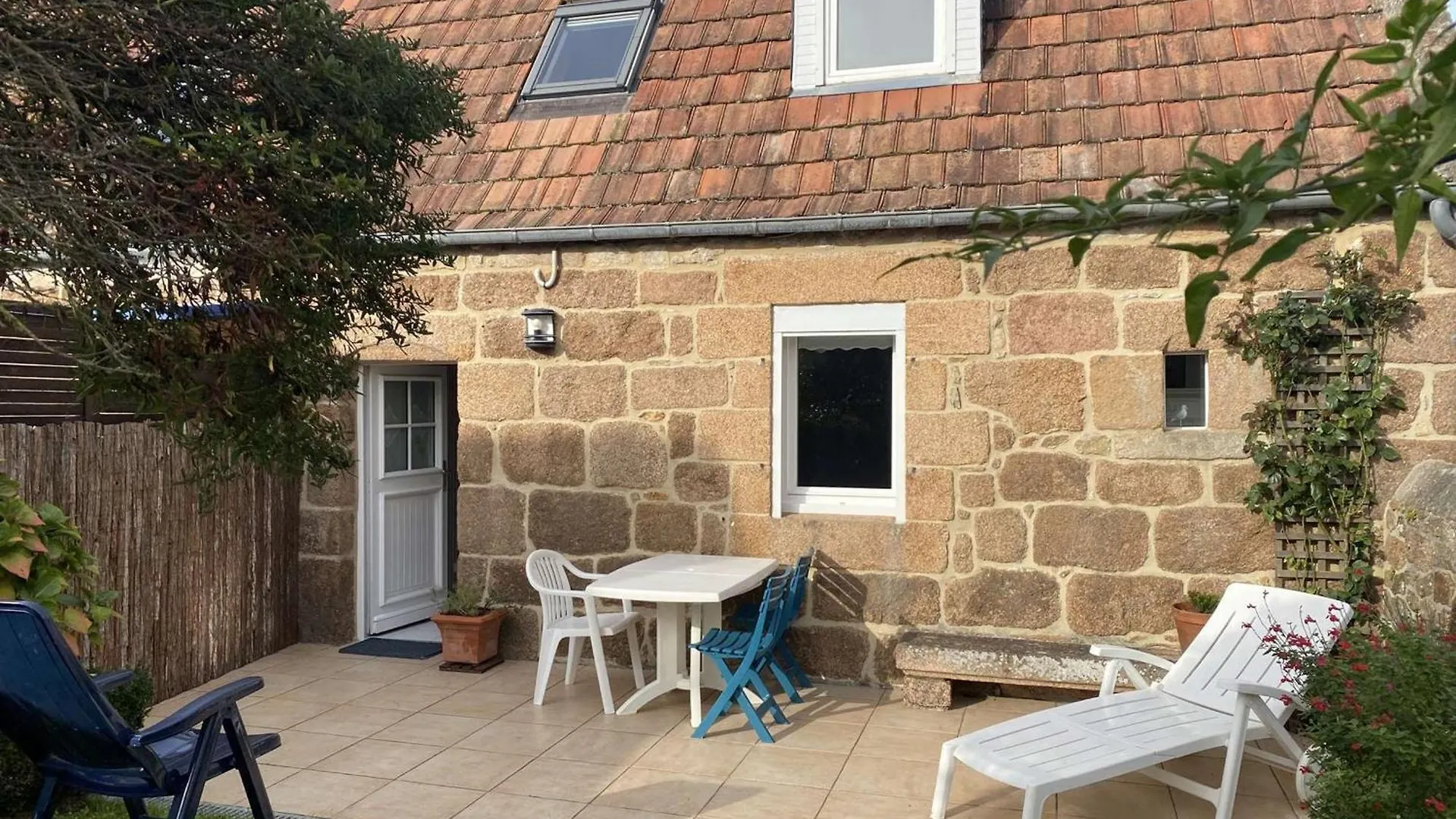 Maison Bretonne A 200M De La Plage Saint-Guirec, Ploumanac'H, 2 Chambres, Jardin Ferme - Fr-1-368-124 Perros-Guirec