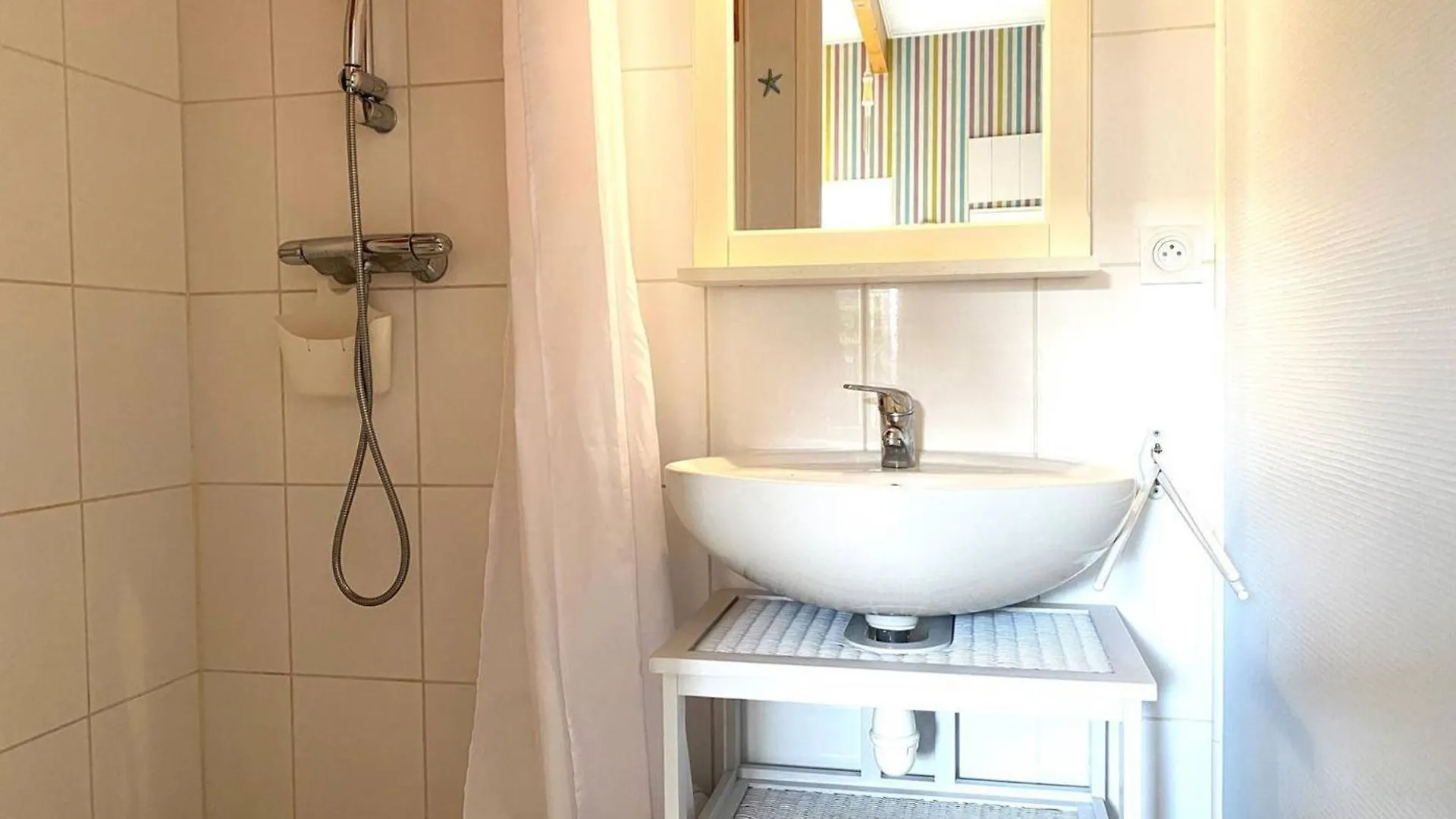 Maison Bretonne A 200M De La Plage Saint-Guirec, Ploumanac'H, 2 Chambres, Jardin Ferme - Fr-1-368-124 Perros-Guirec